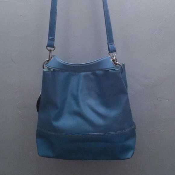tommy hilfiger light blue bag